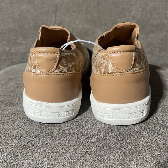 Michael Kors Noa Tan Slip On Monogram Shoes - Picture 4 of 9